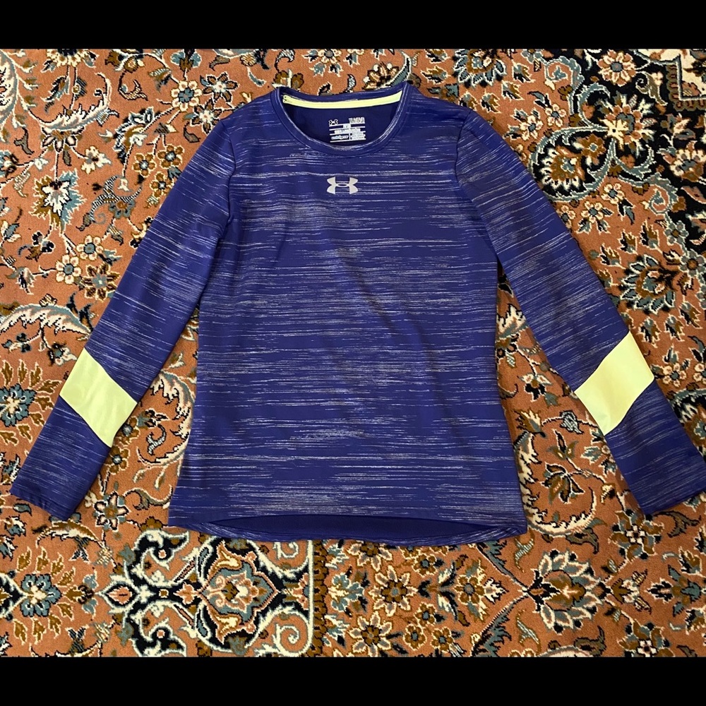 Under armor cold gear girls long sleeve shirt